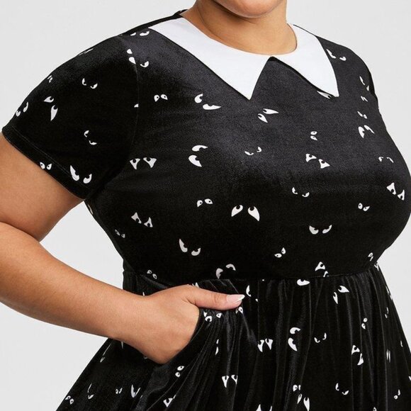 🎃NWT VINTAGE TORRID HAUNTED MANSION VELVET COLLAR DRESS - DISNEY HALLOWEEN - Picture 4 of 15